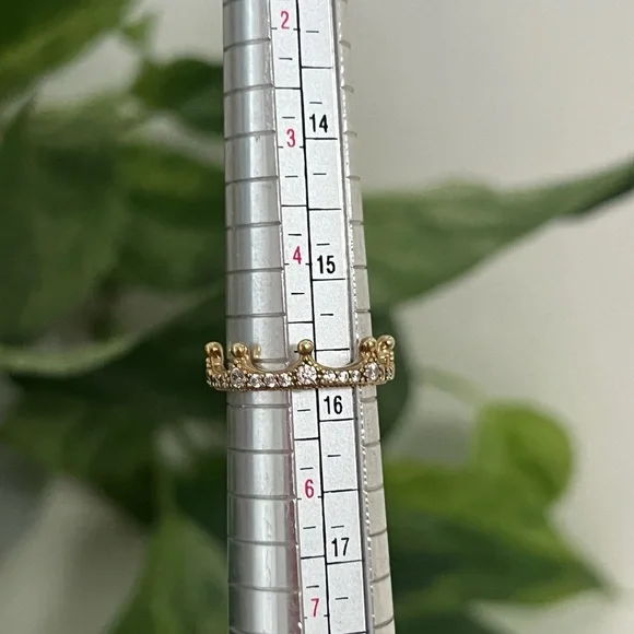 Retired Pandora Gold Crown Ring 👑 Size 5 - Picture 11 of 14